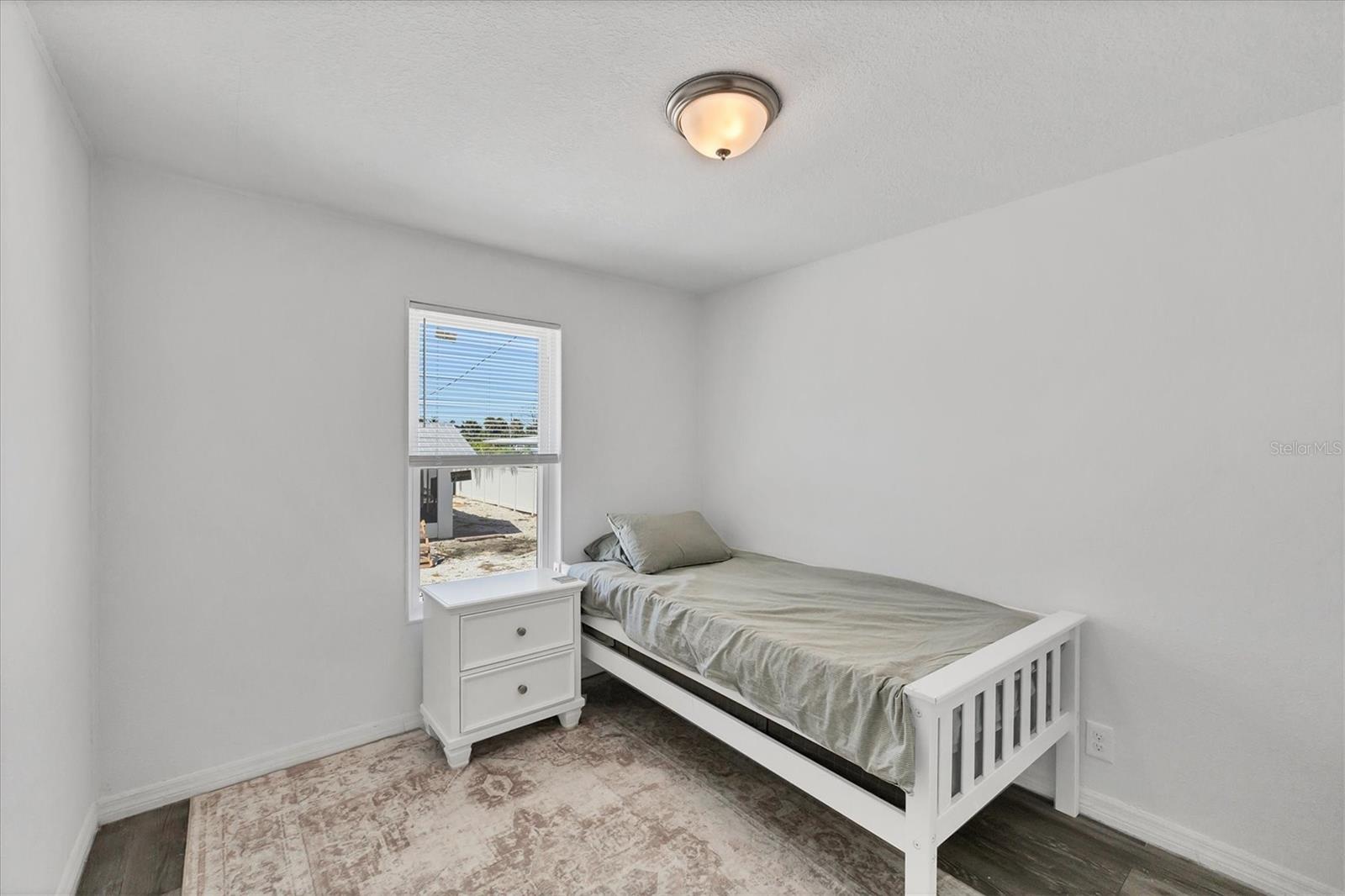 Image 26 of 38 For 3280 Holly Avenue