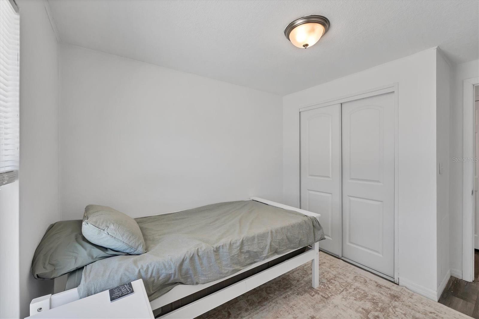 Image 27 of 38 For 3280 Holly Avenue