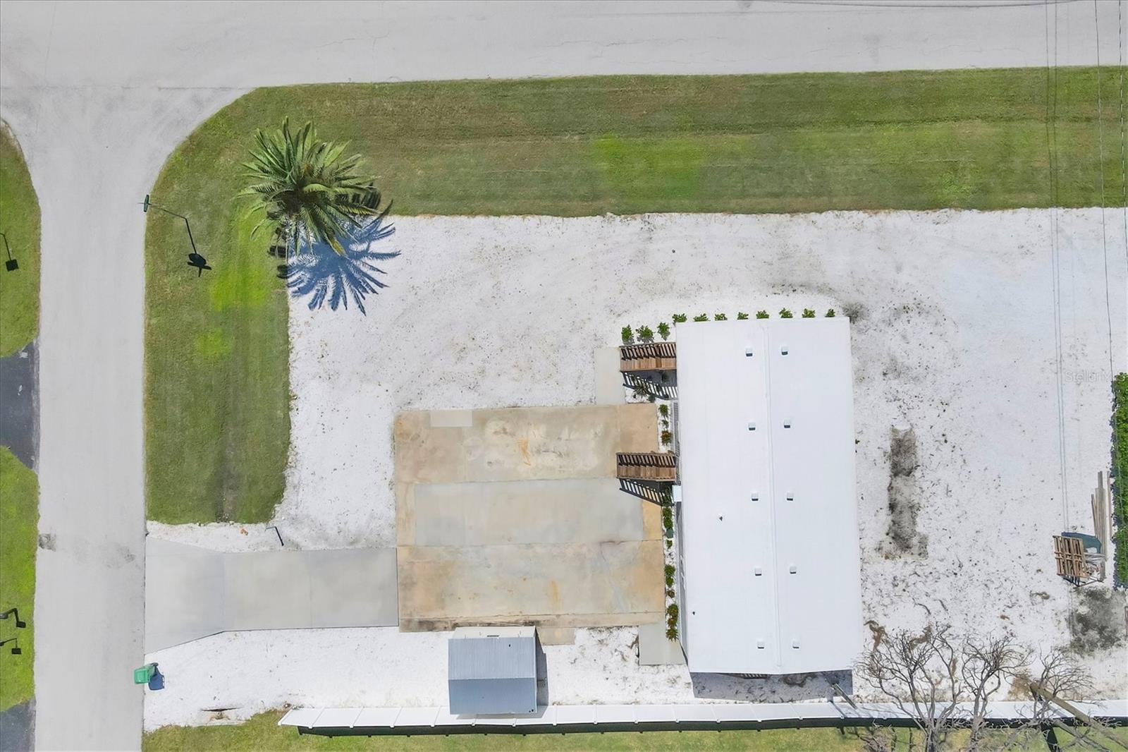 Image 35 of 38 For 3280 Holly Avenue