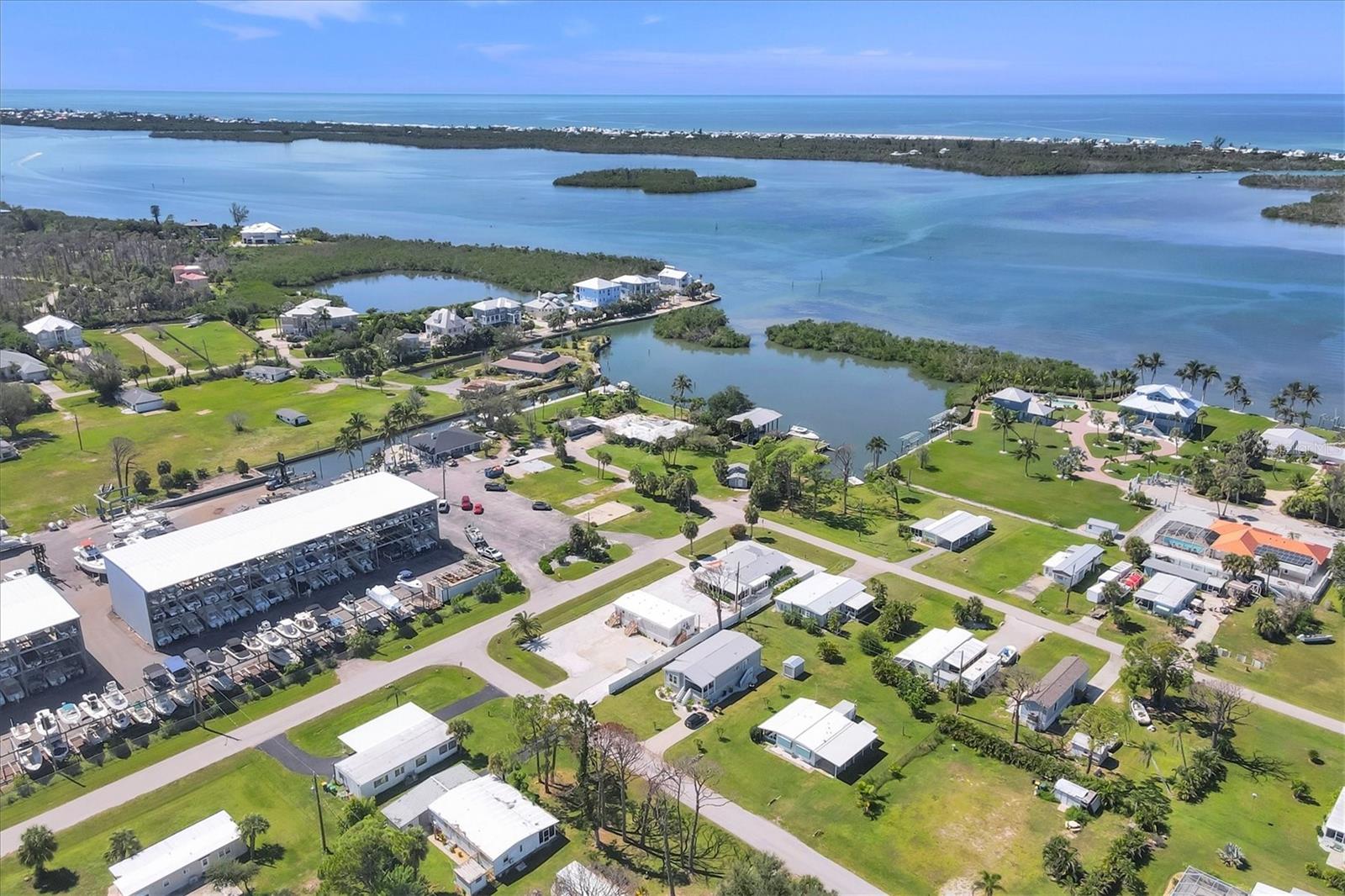 Image 7 of 38 For 3280 Holly Avenue