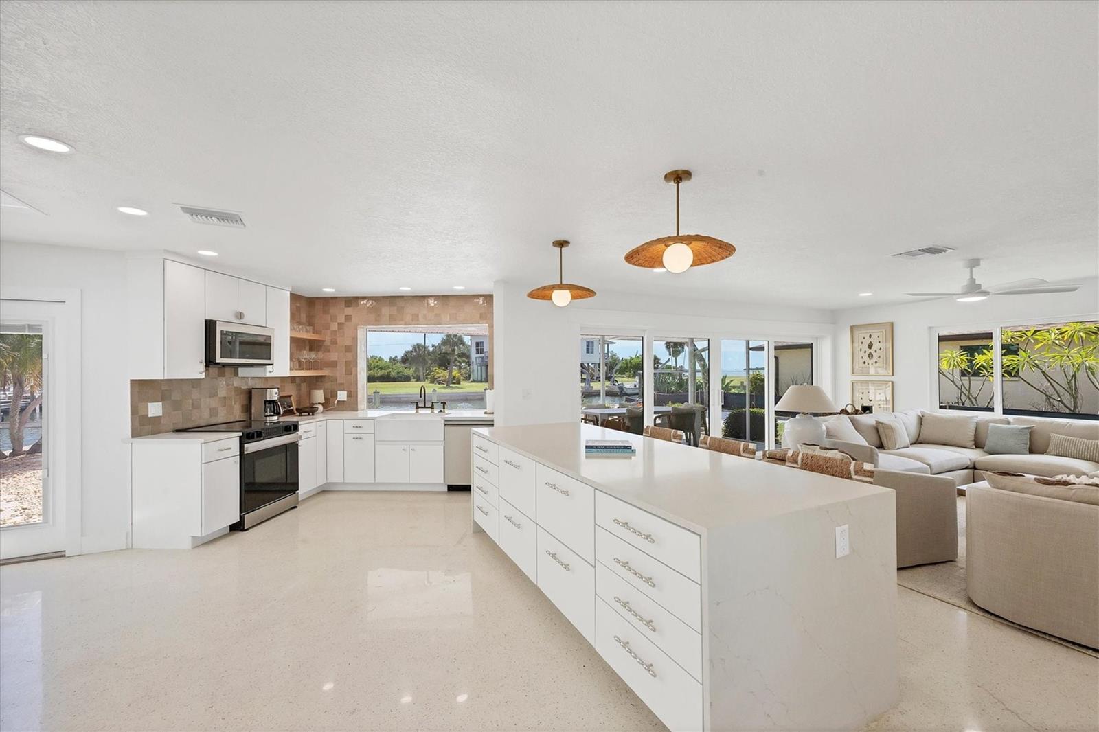 Image 13 of 37 For 1915 Pennsylvania Avenue