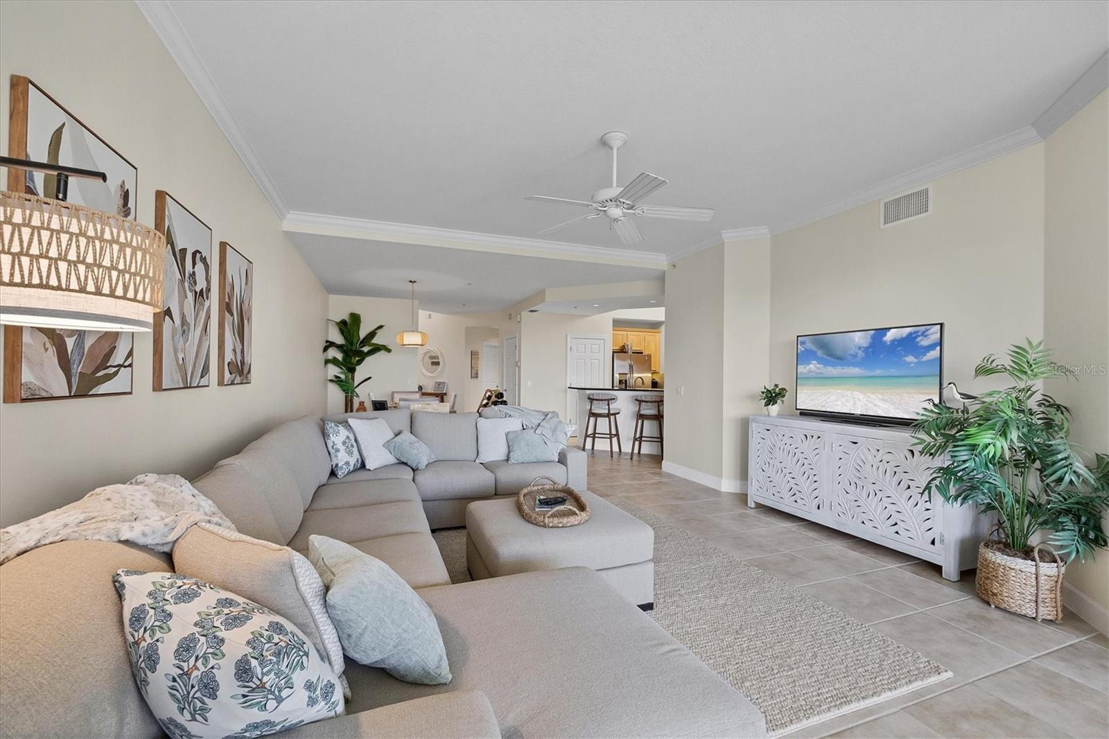 Image 10 of 52 For 8541 Amberjack Circle 203