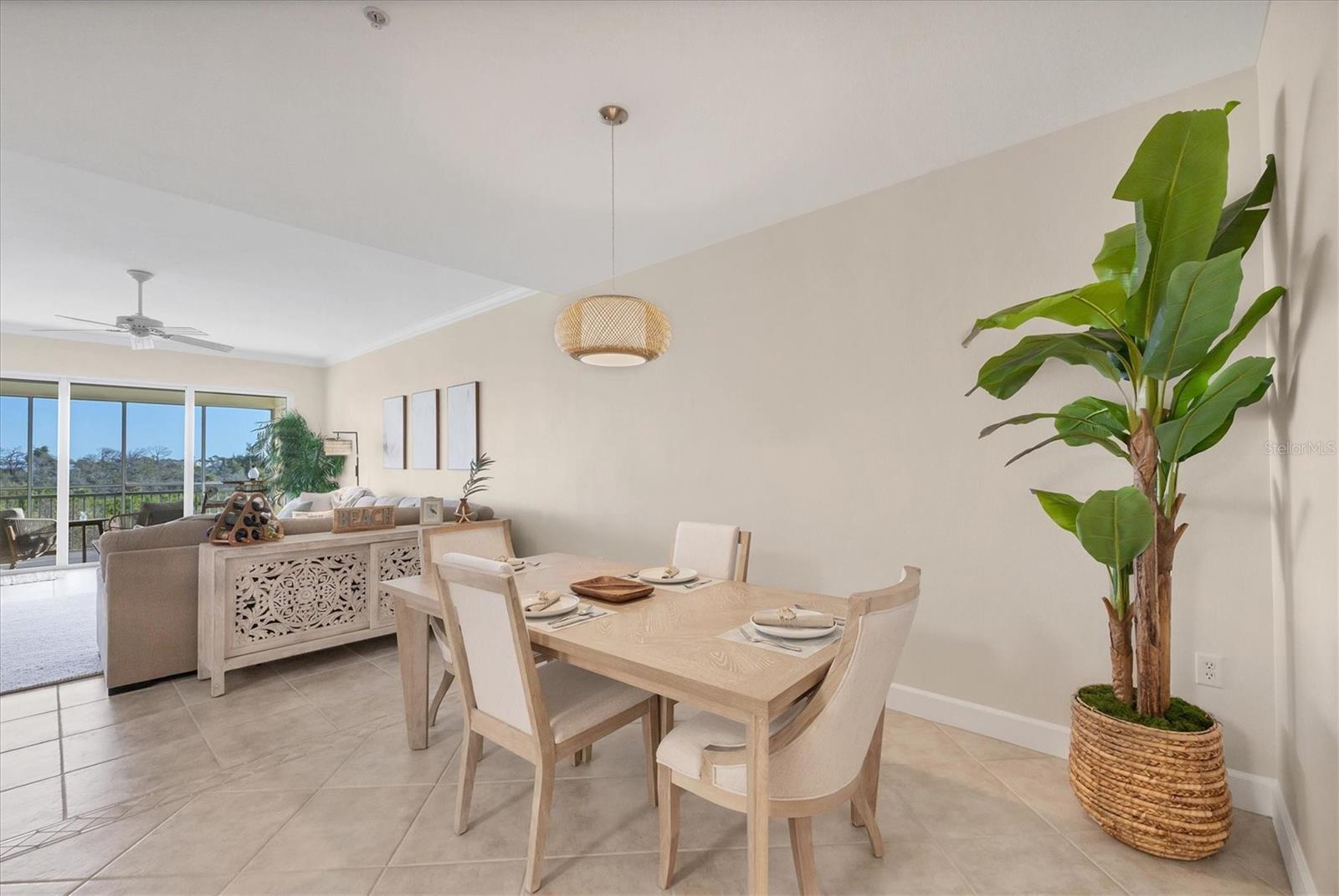 Image 18 of 52 For 8541 Amberjack Circle 203