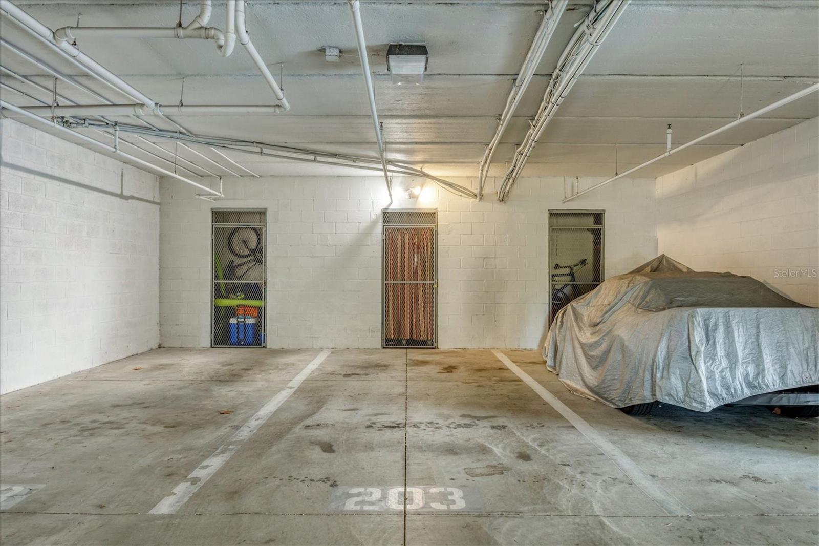 Image 34 of 52 For 8541 Amberjack Circle 203