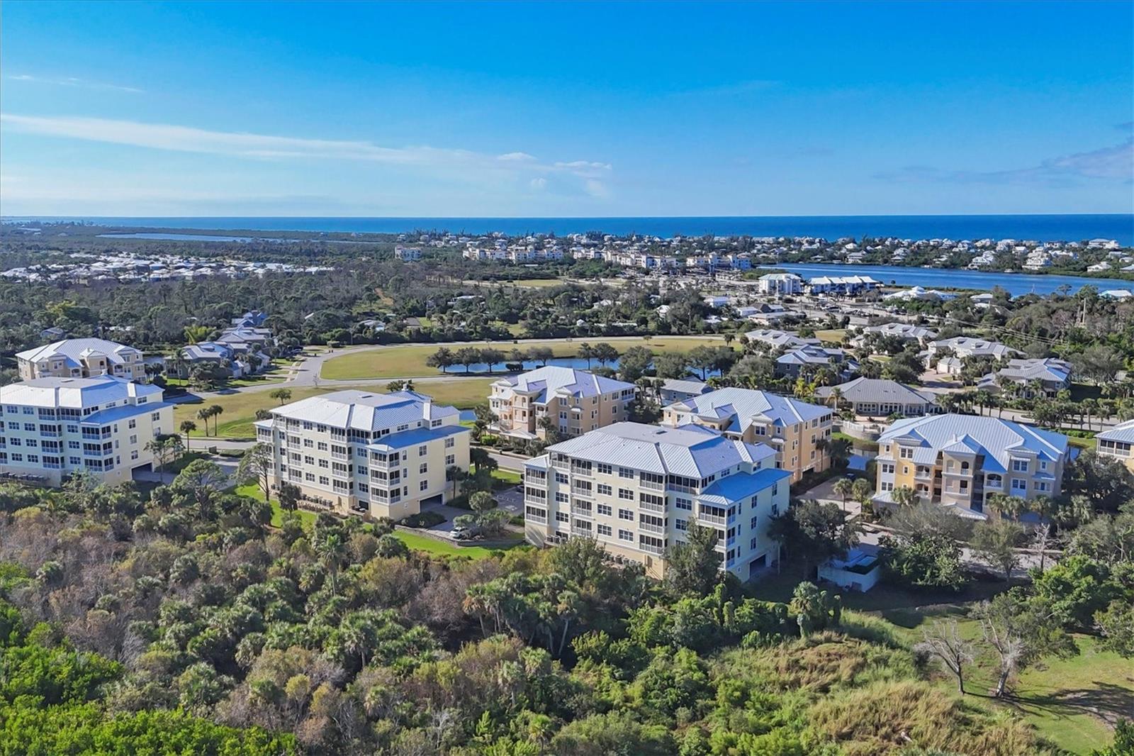 Image 36 of 52 For 8541 Amberjack Circle 203