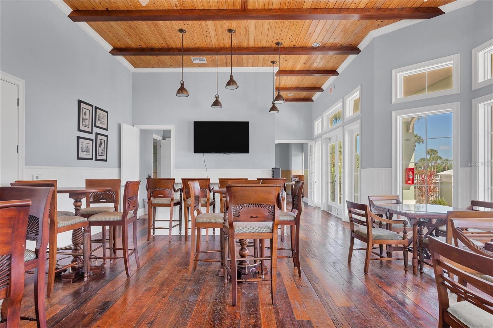 Image 43 of 52 For 8541 Amberjack Circle 203