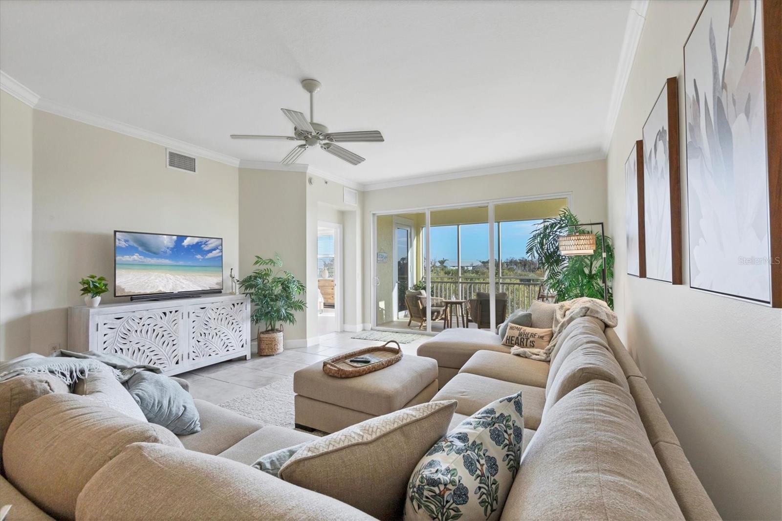 Image 8 of 52 For 8541 Amberjack Circle 203