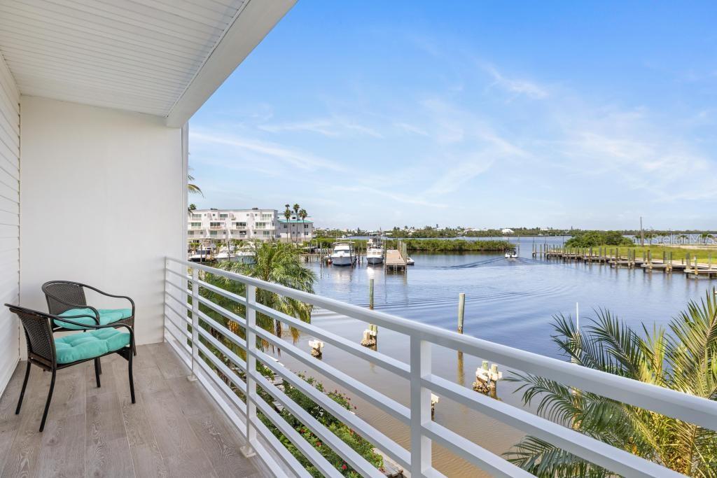 Image 20 of 48 For 8276 Harborside Circle