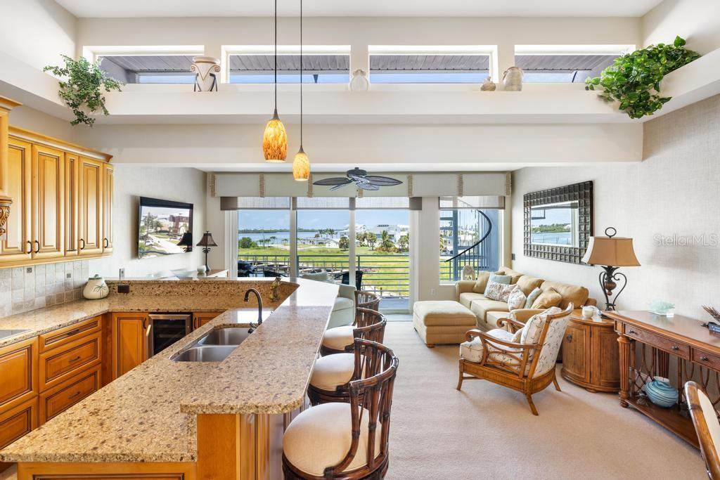 Image 33 of 48 For 8276 Harborside Circle