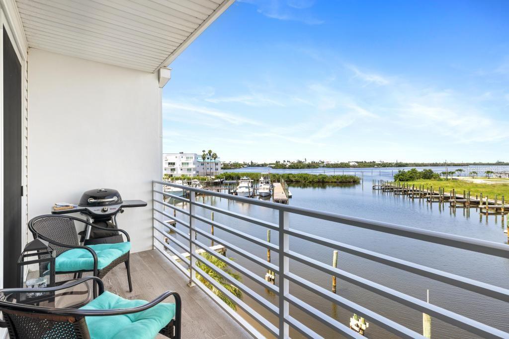 Image 34 of 48 For 8276 Harborside Circle