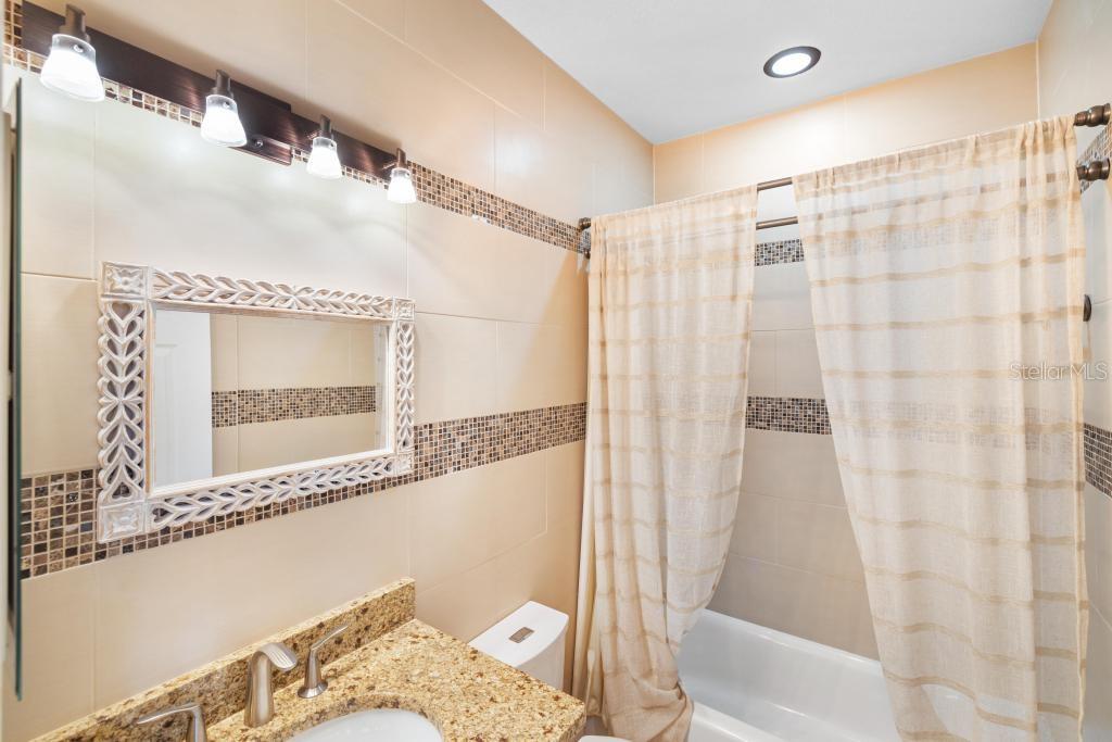 Image 40 of 48 For 8276 Harborside Circle