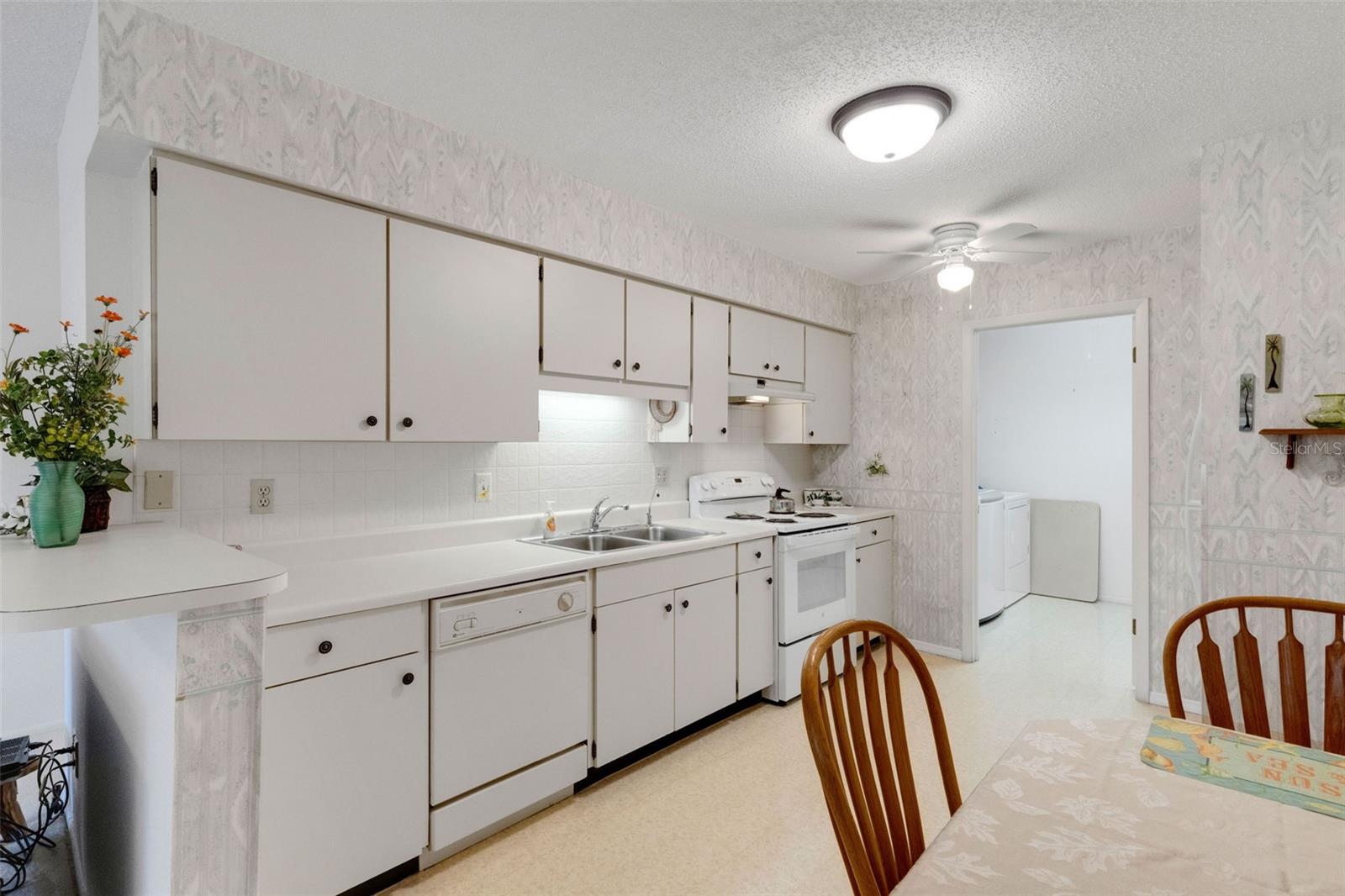 Image 12 of 44 For 4184 66th Street Circle W 0