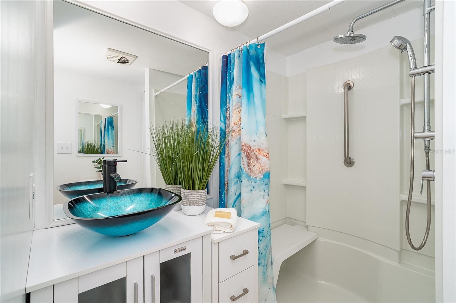 Image 15 of 29 For 1301 Kingfisher Drive