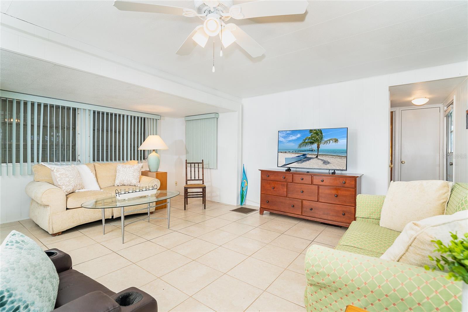 Image 4 of 29 For 1301 Kingfisher Drive