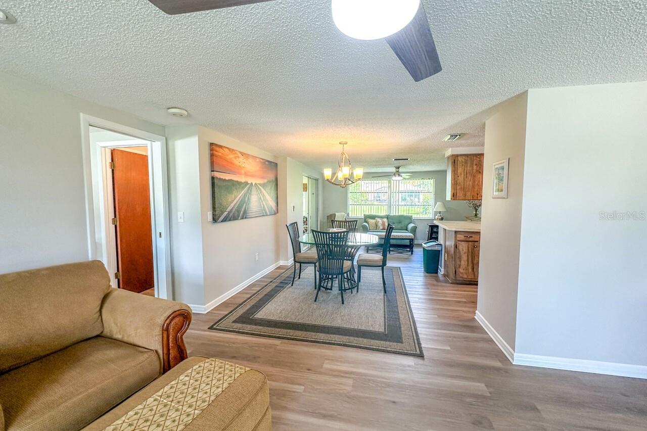 Image 20 of 45 For 665 Suncrest Lane
