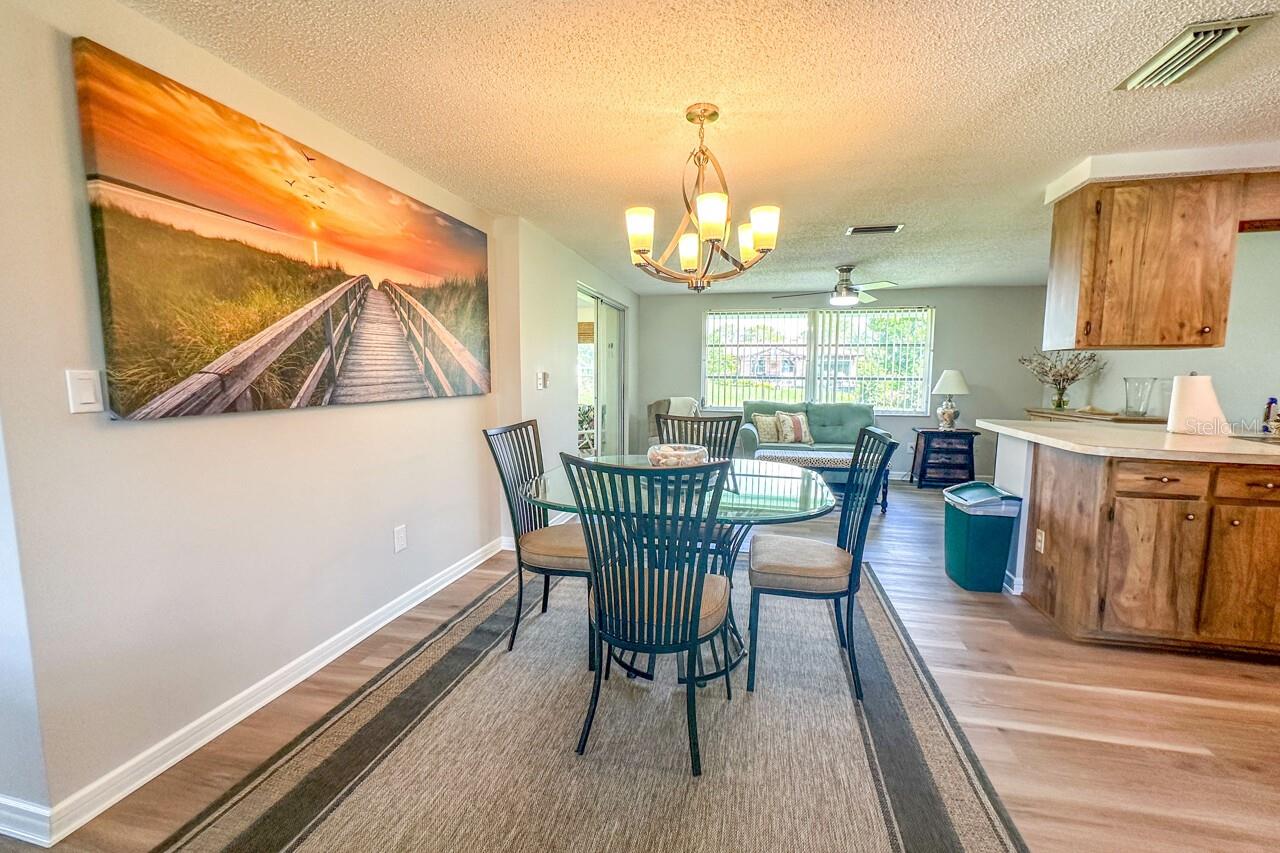 Image 23 of 45 For 665 Suncrest Lane