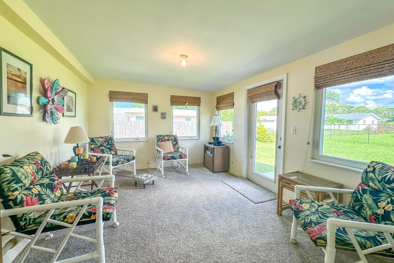 Image 32 of 45 For 665 Suncrest Lane