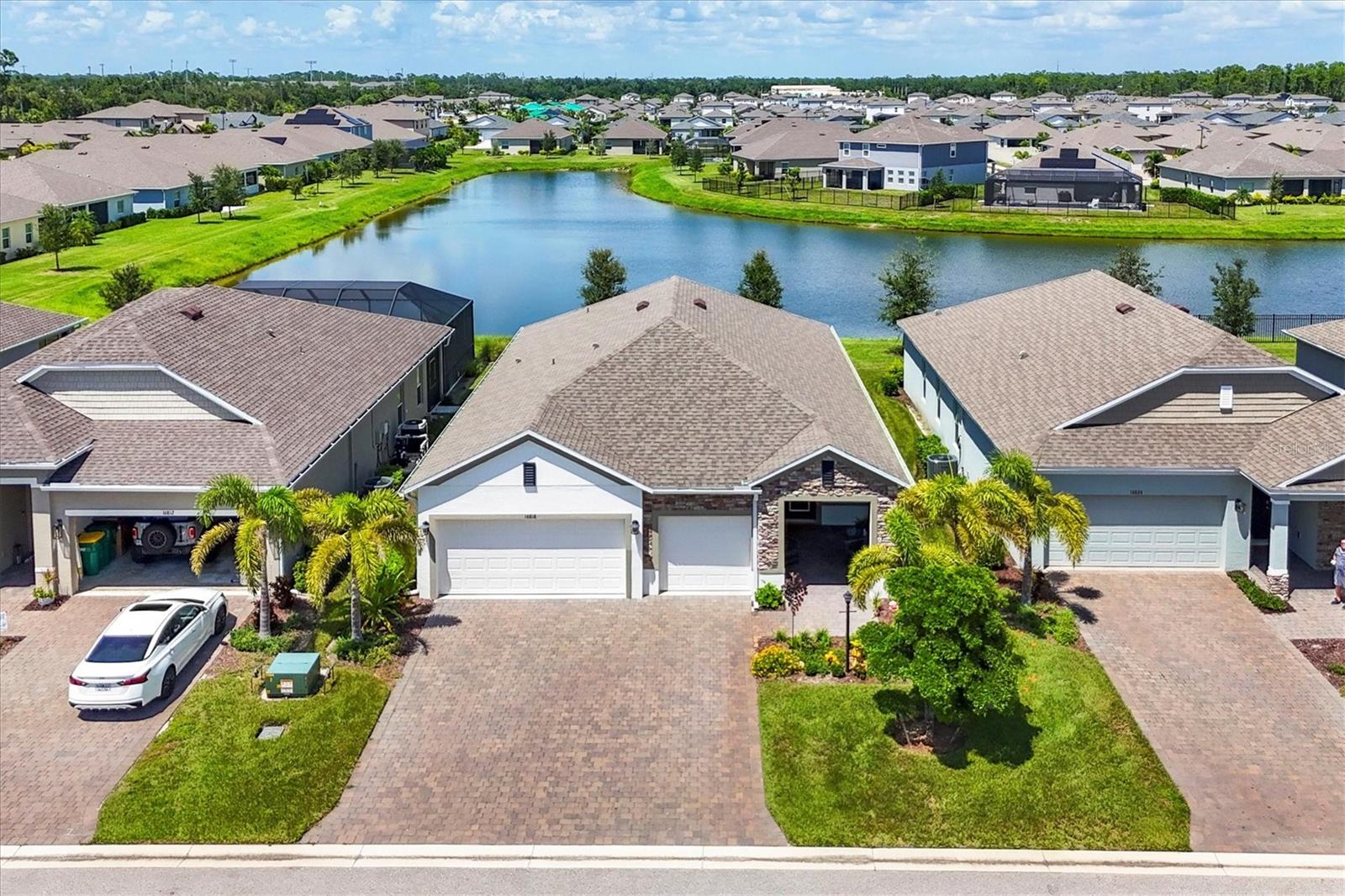 Image 2 of 32 For 16818 Canopy Garden Drive