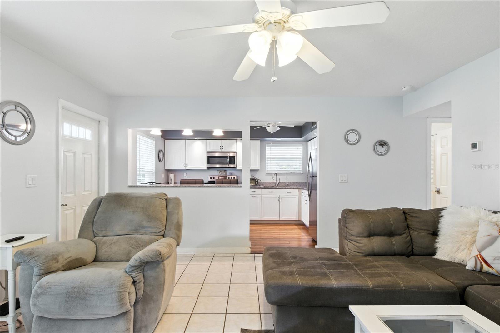 Image 10 of 39 For 8142 Coco Solo Avenue