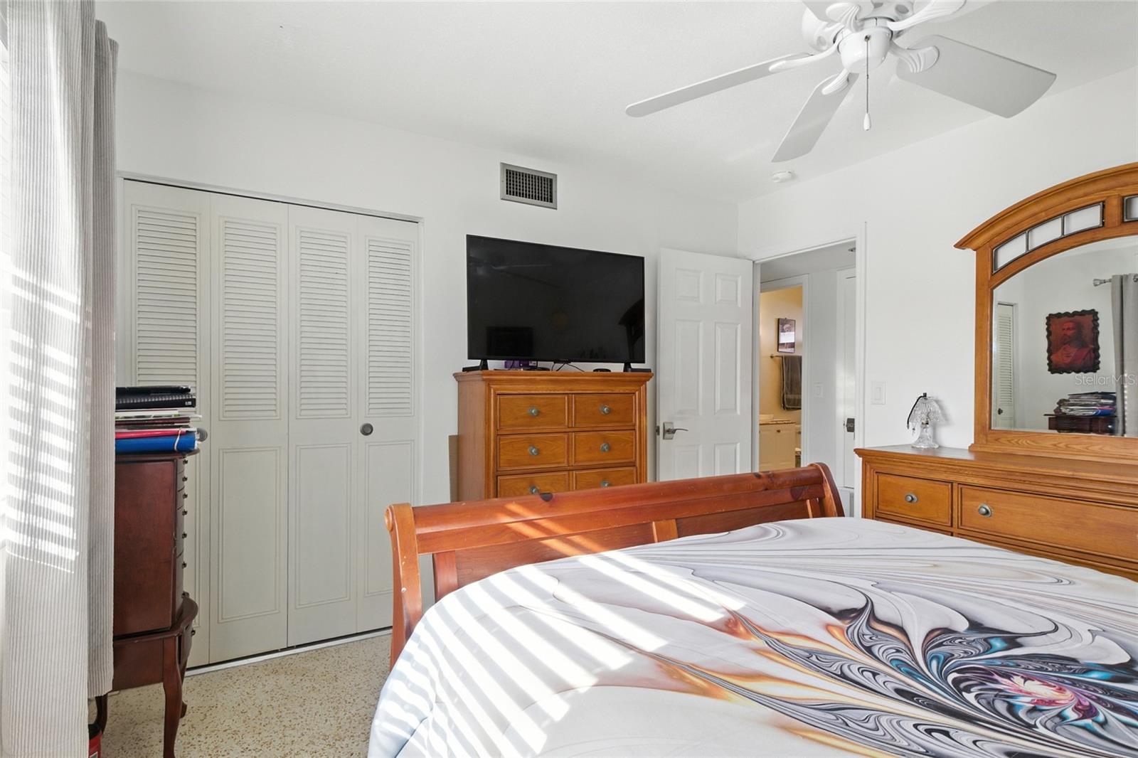 Image 17 of 39 For 8142 Coco Solo Avenue