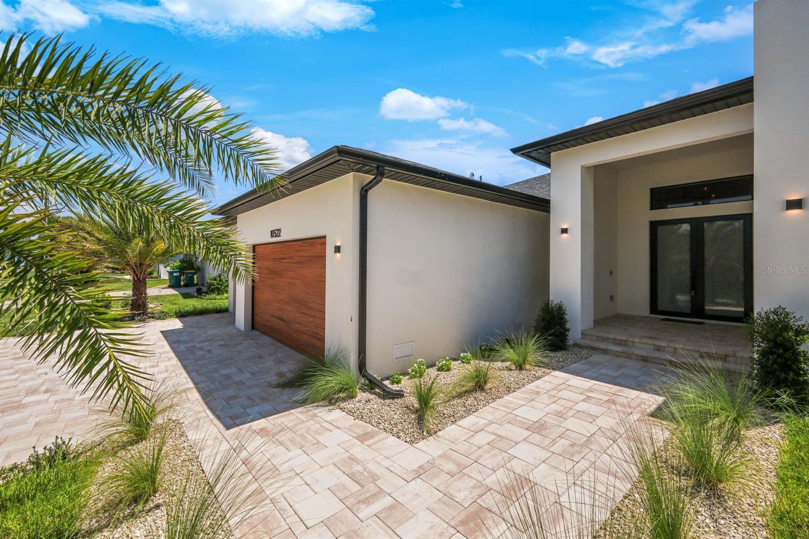 Image 3 of 37 For 10522 Riverside Road