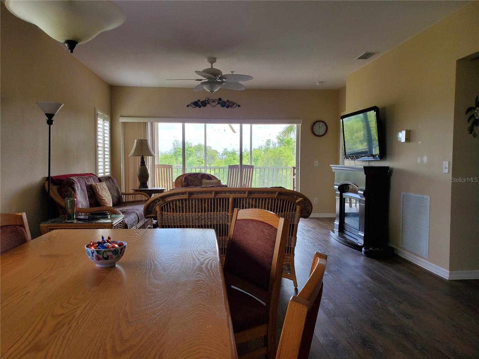 Image 10 of 19 For 2020 Willow Hammock Circle 301