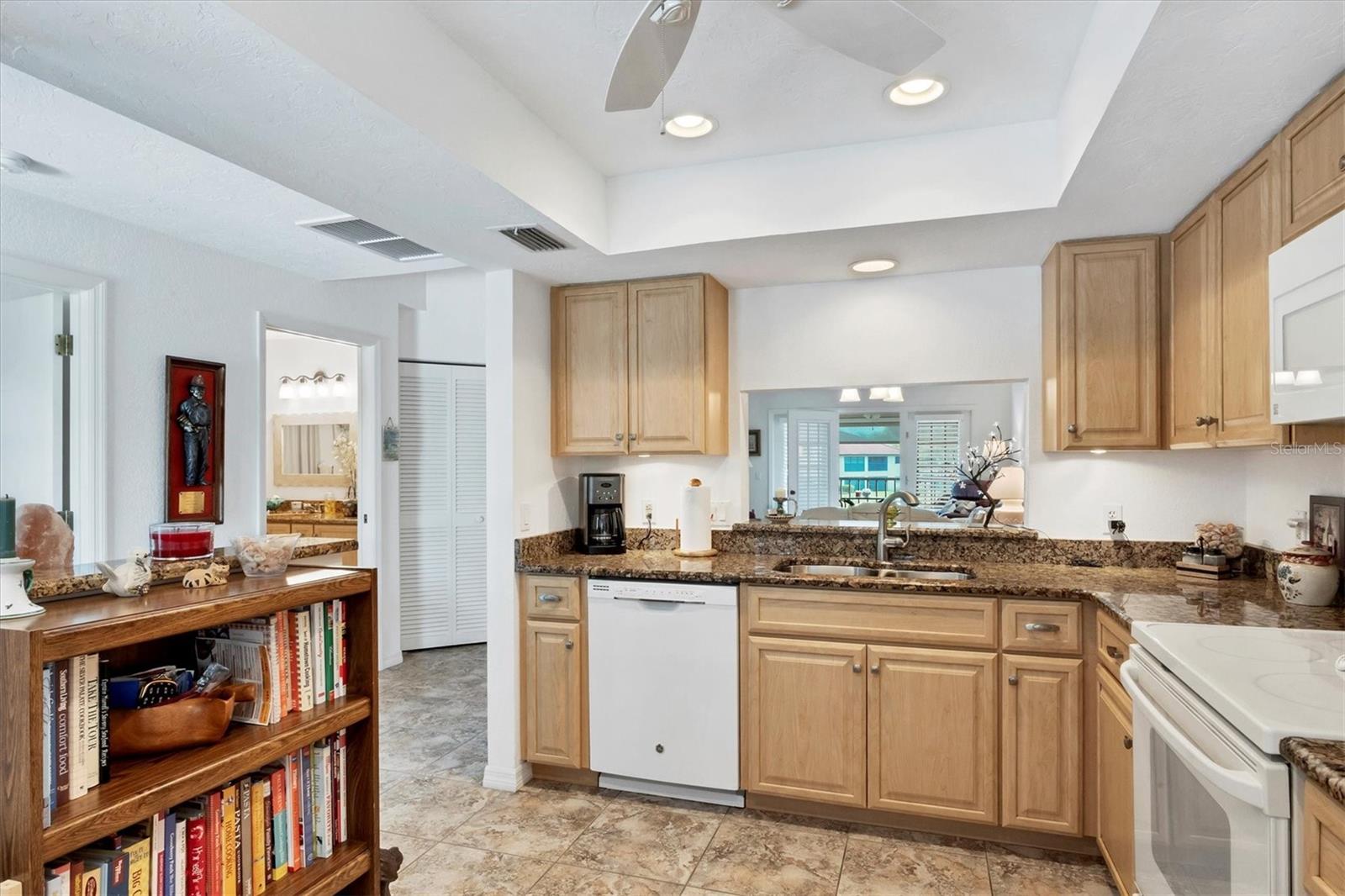 Image 14 of 44 For 504 Pine Hollow Circle 504