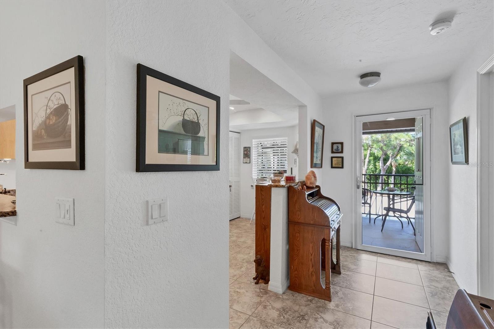 Image 7 of 44 For 504 Pine Hollow Circle 504