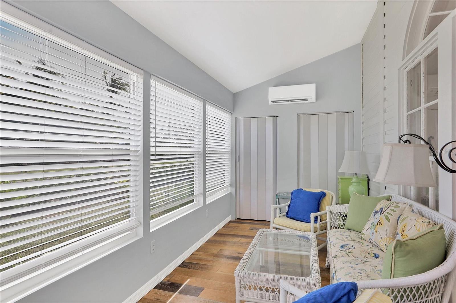 Image 10 of 53 For 231 Gilchrist Avenue
