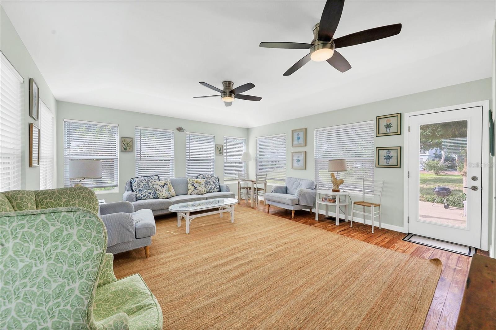 Image 33 of 53 For 231 Gilchrist Avenue