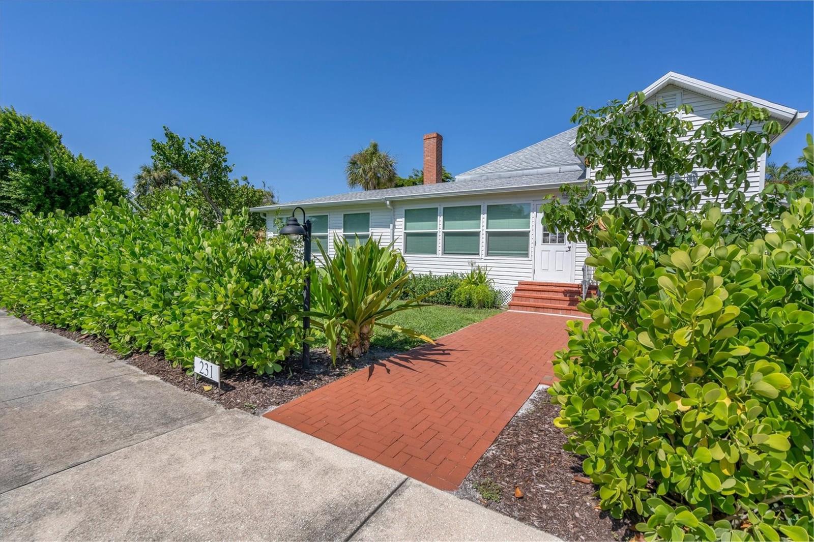 Image 7 of 53 For 231 Gilchrist Avenue