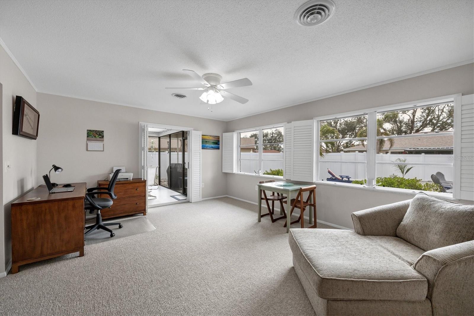 Image 19 of 49 For 1035 Oleander Street