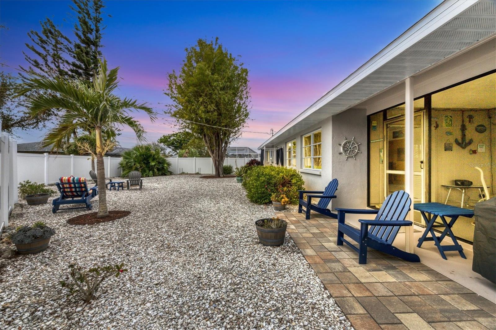 Image 2 of 49 For 1035 Oleander Street