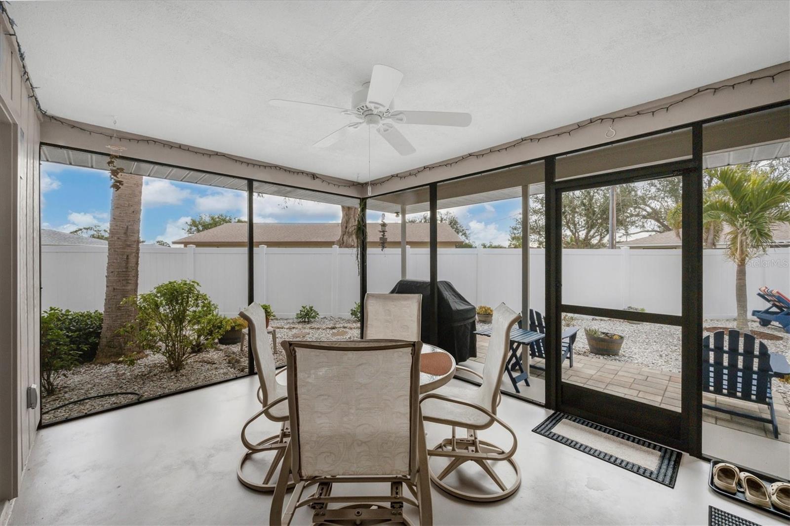 Image 30 of 49 For 1035 Oleander Street