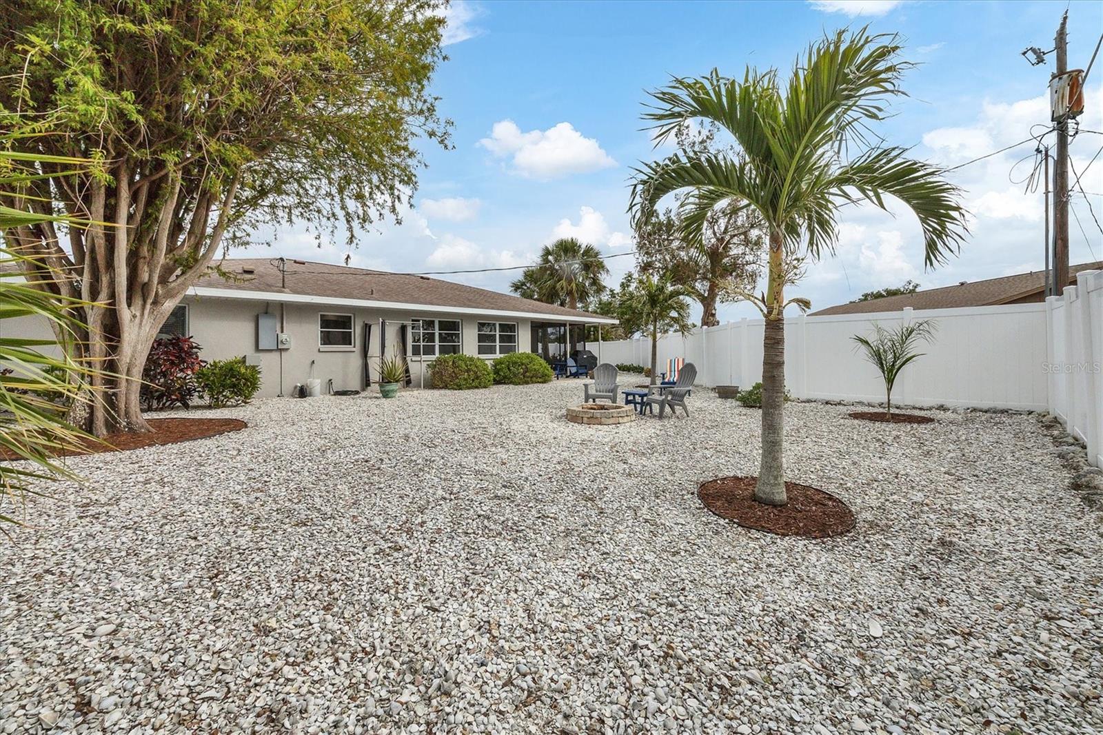 Image 34 of 49 For 1035 Oleander Street