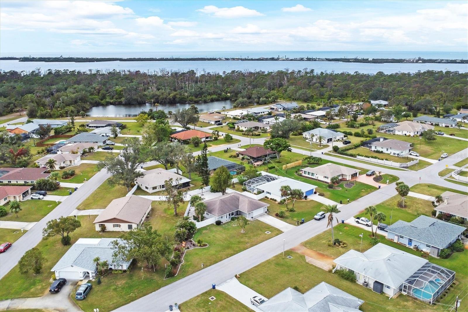 Image 4 of 49 For 1035 Oleander Street