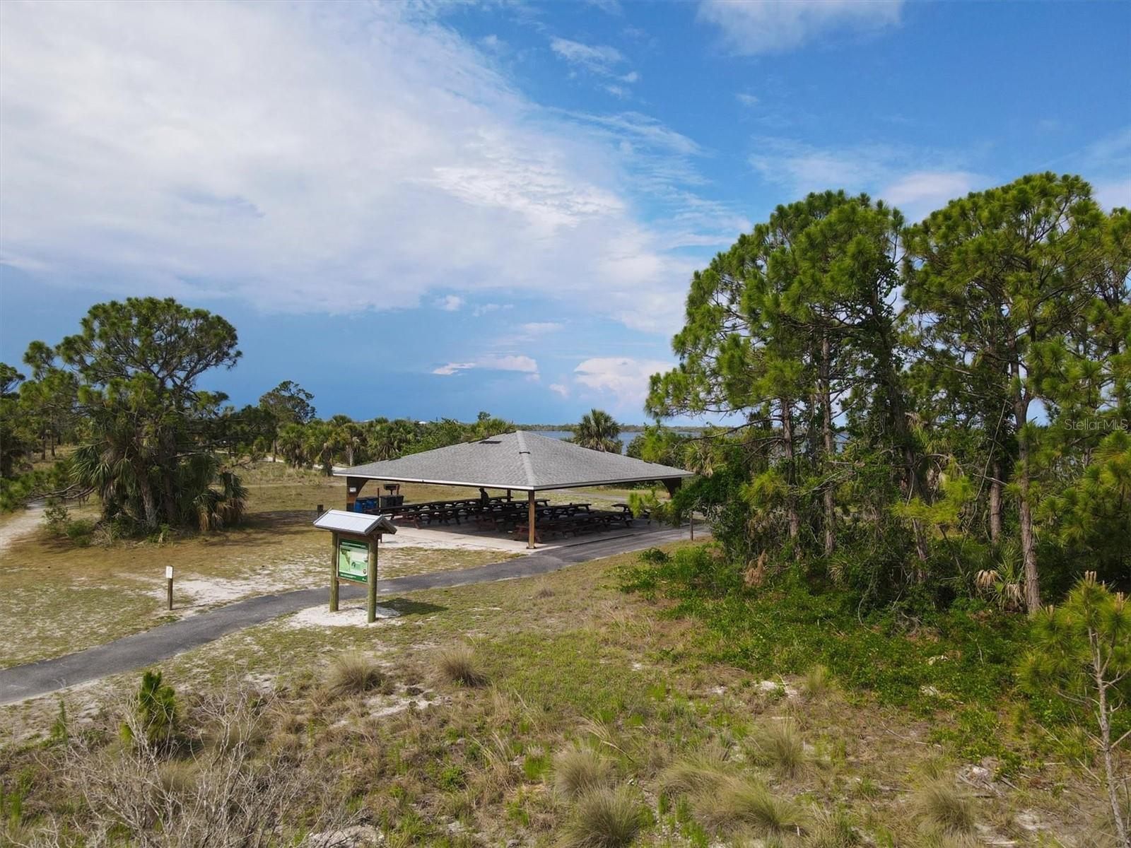Image 40 of 49 For 1035 Oleander Street