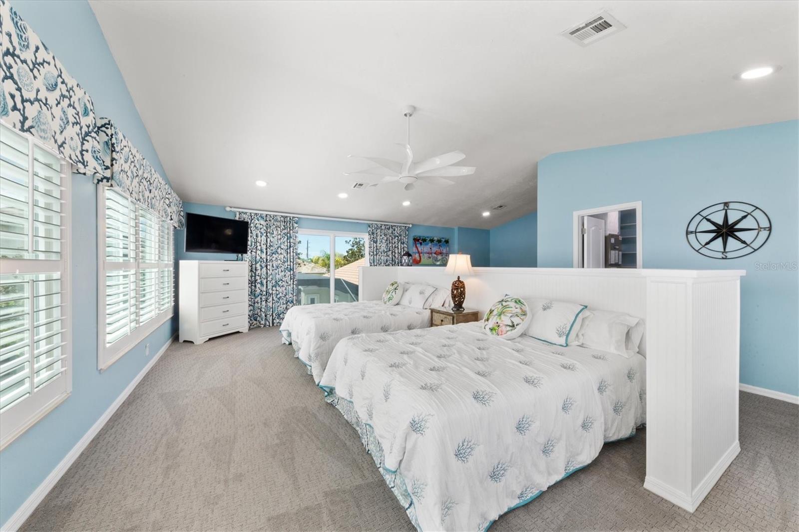 Image 35 of 59 For 8035 Manasota Key Road