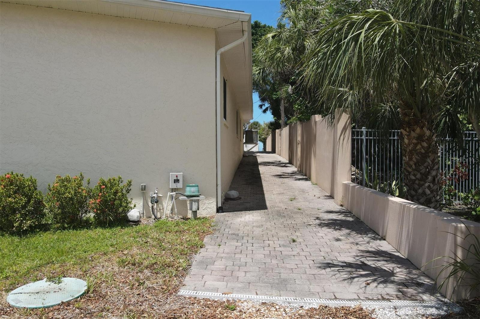 Image 54 of 59 For 8035 Manasota Key Road