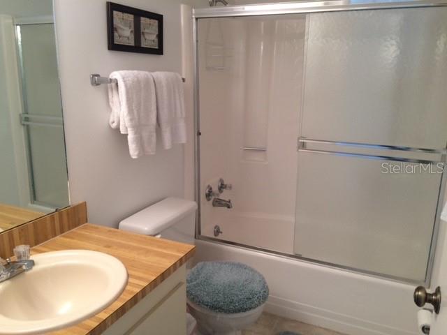 Image 11 of 13 For 16881 Davis Road 723