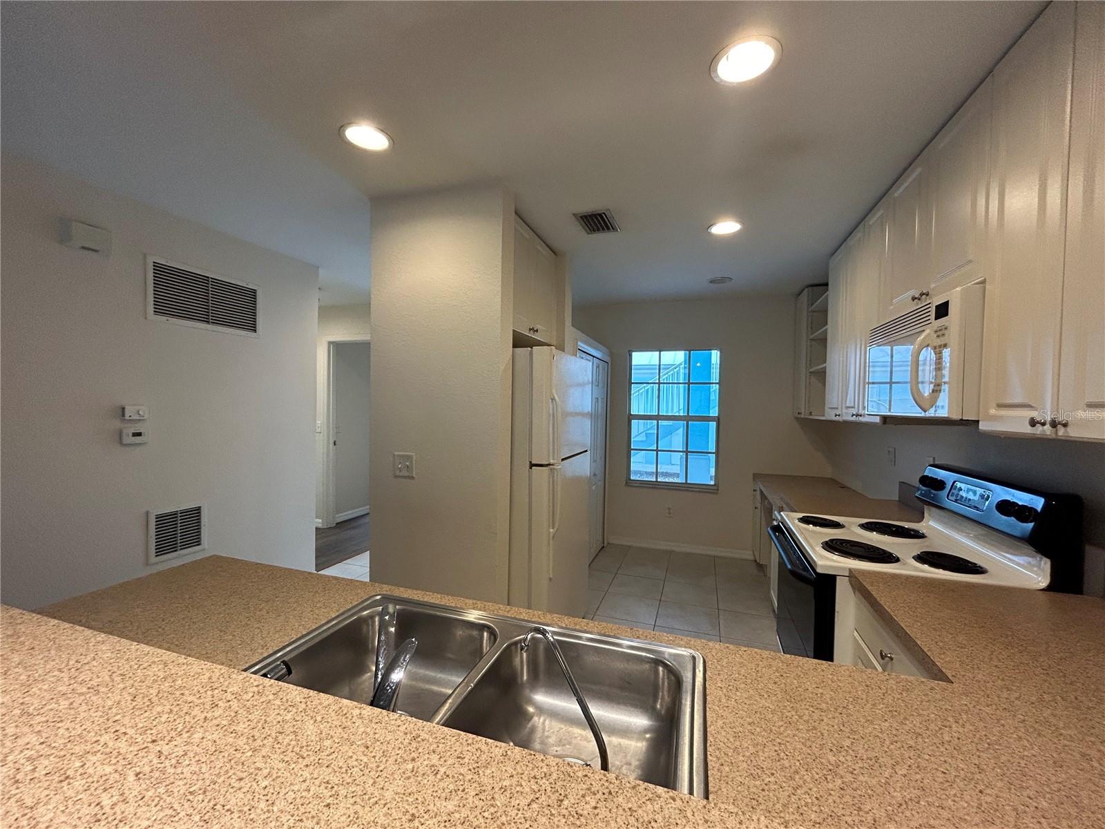 Image 12 of 29 For 5771 Sabal Trace Drive 2b5771