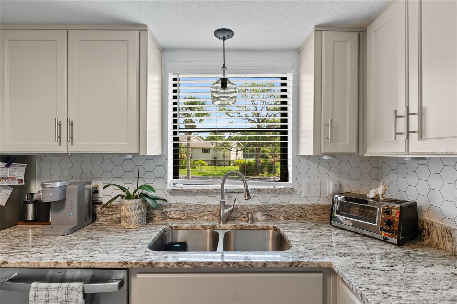 Image 11 of 34 For 4260 Placica Road  17a