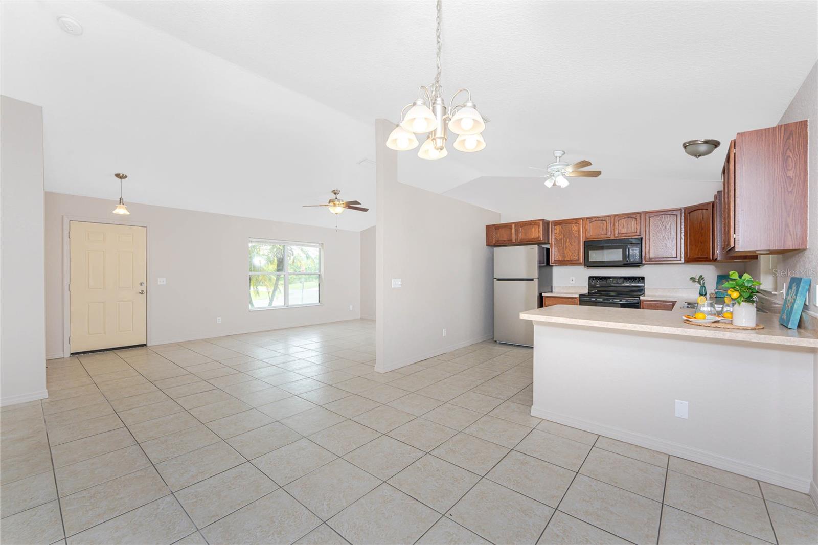 Image 12 of 43 For 6126 Cromwell Street