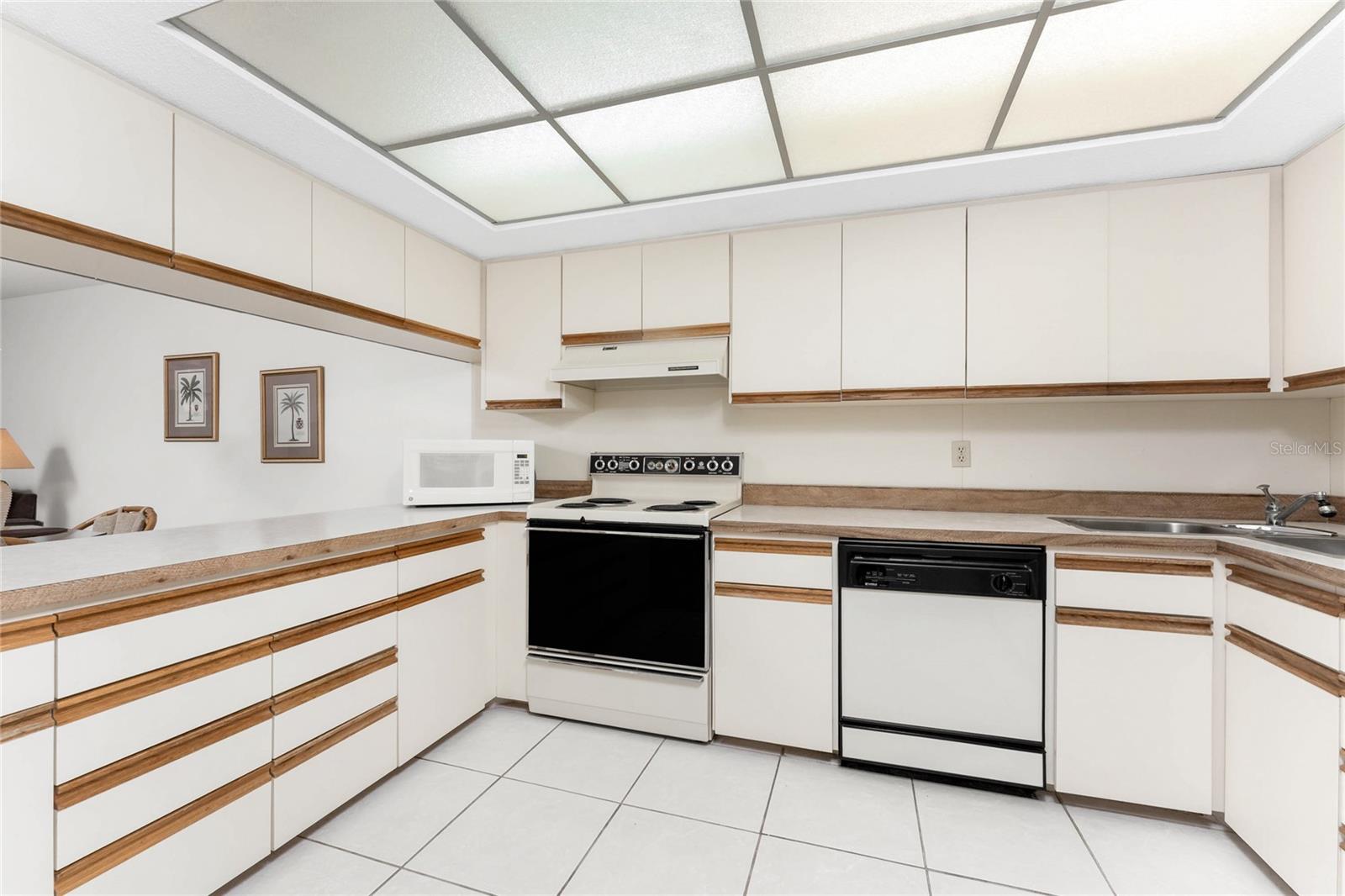 Image 6 of 42 For 4260 Placida Road 22c
