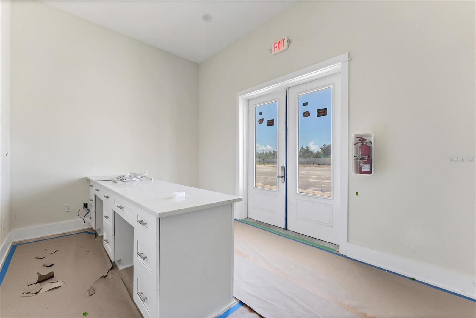 Image 37 of 79 For 9001 Gasparilla Road 35