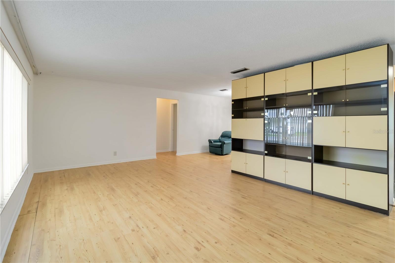 Image 4 of 57 For 735 73rd Terrace
