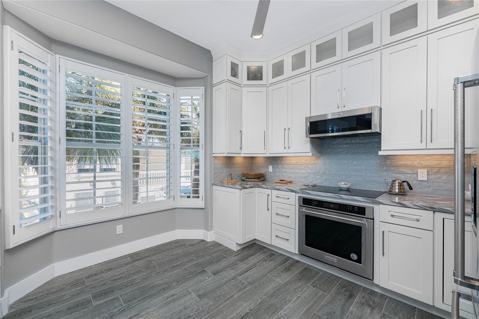Image 18 of 58 For 1380 Beach Road 2
