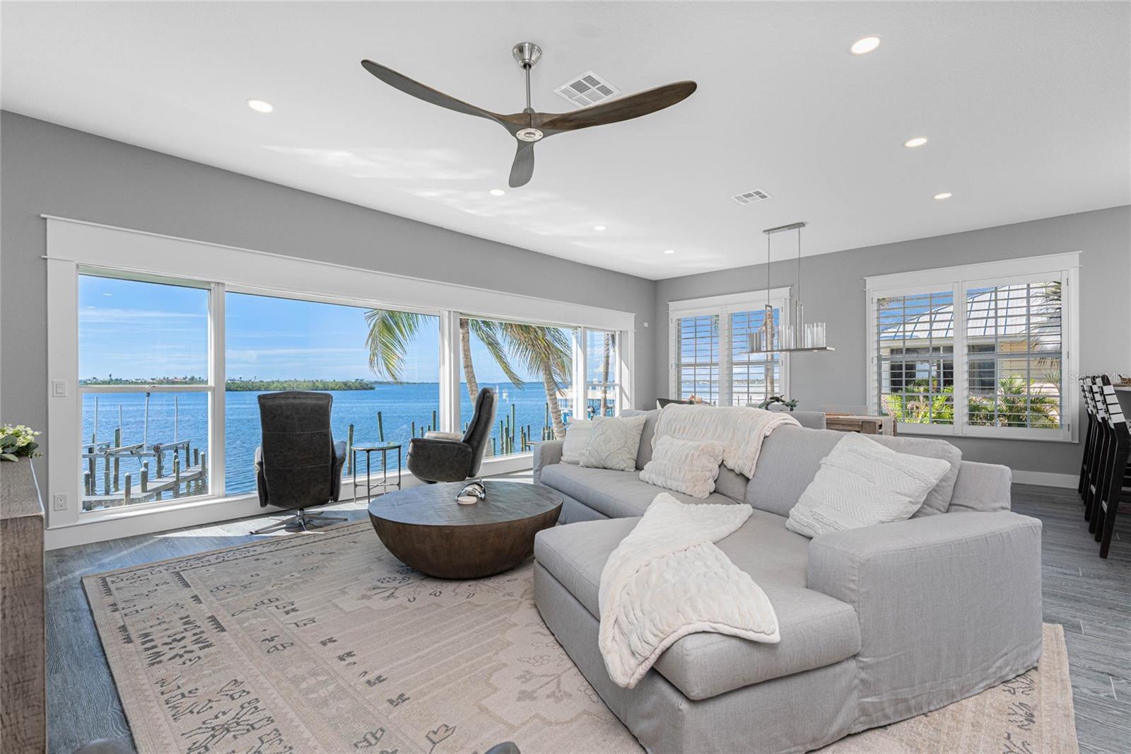 Image 5 of 58 For 1380 Beach Road 2