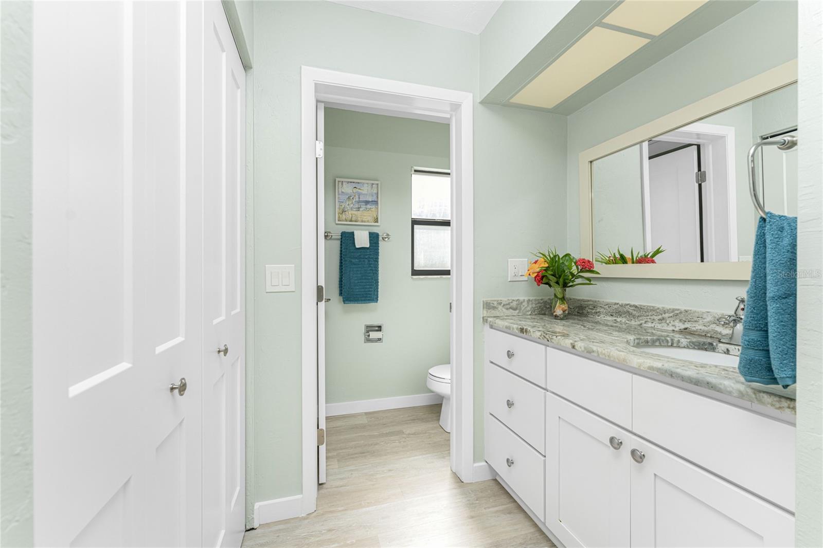 Image 19 of 32 For 2955 Beach Road E122
