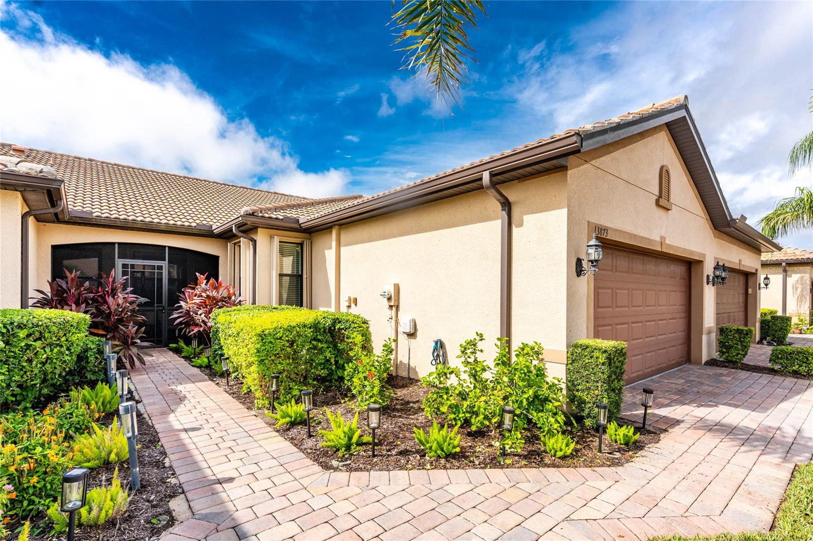 Image 2 of 66 For 13873 Alafaya Street